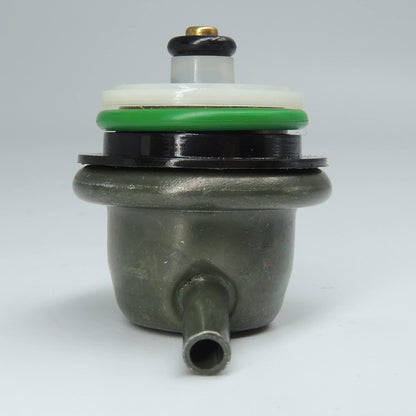 HiSport 19210686 Fuel Injection Pressure Regulator, Kit with Clip and Snap Ring Compatible with Oldsmobile Bravada, Isuzu NPR Hombre, GMC Sierra C1500 Pickup Suburba, Chevrolet P30, Cadillac Escalade